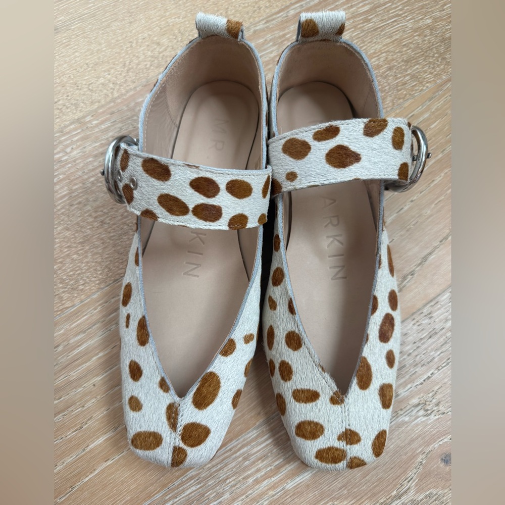 Spotted Mary Jane Flats - Tan and Cream